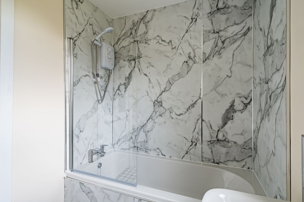 Additional image 16 of 2 bed flat for sale36/2 Parkhead Drive, Edinburgh EH11