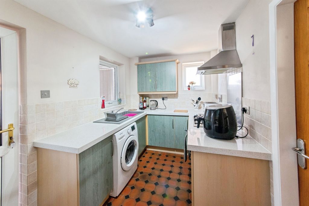 Property photo 3 of 17