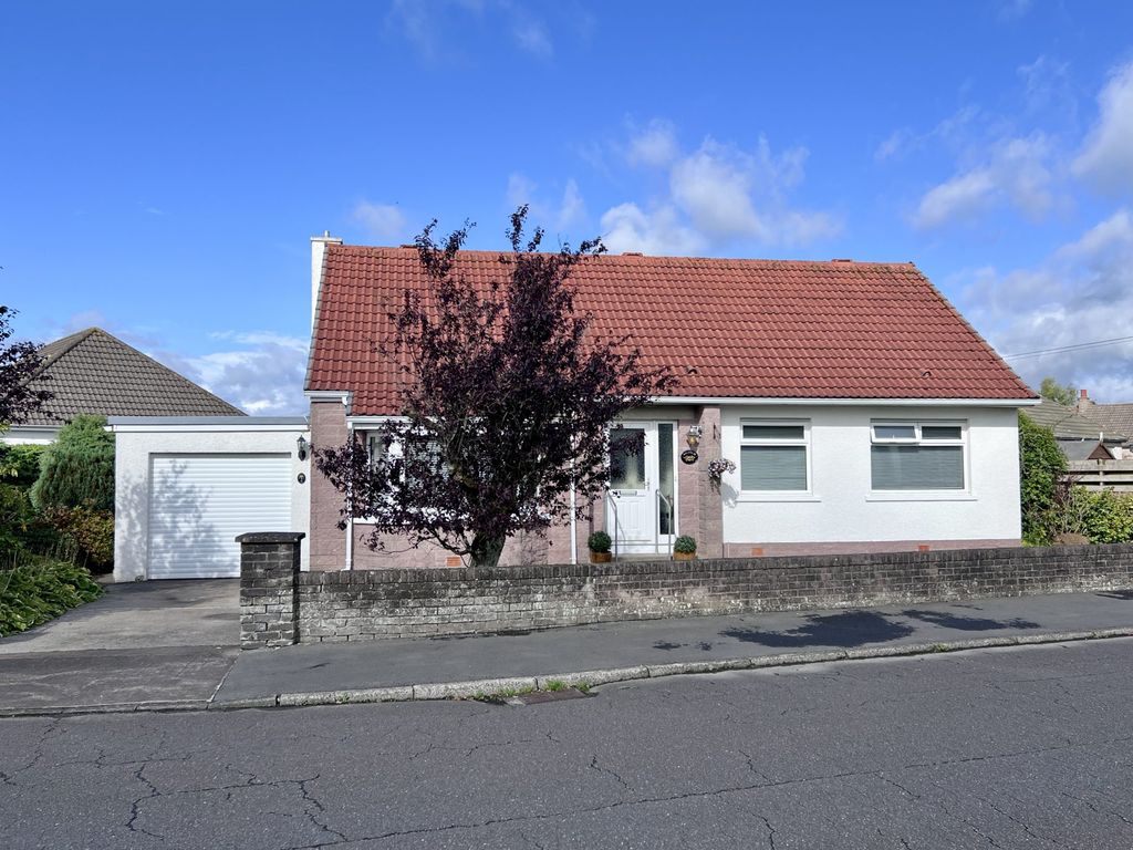 Property photo 1 of 23