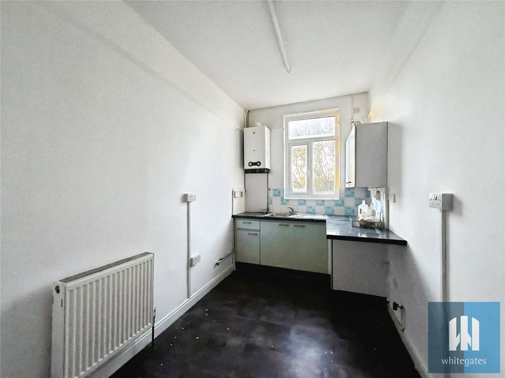 Property photo 3 of 10 Picture No. 05