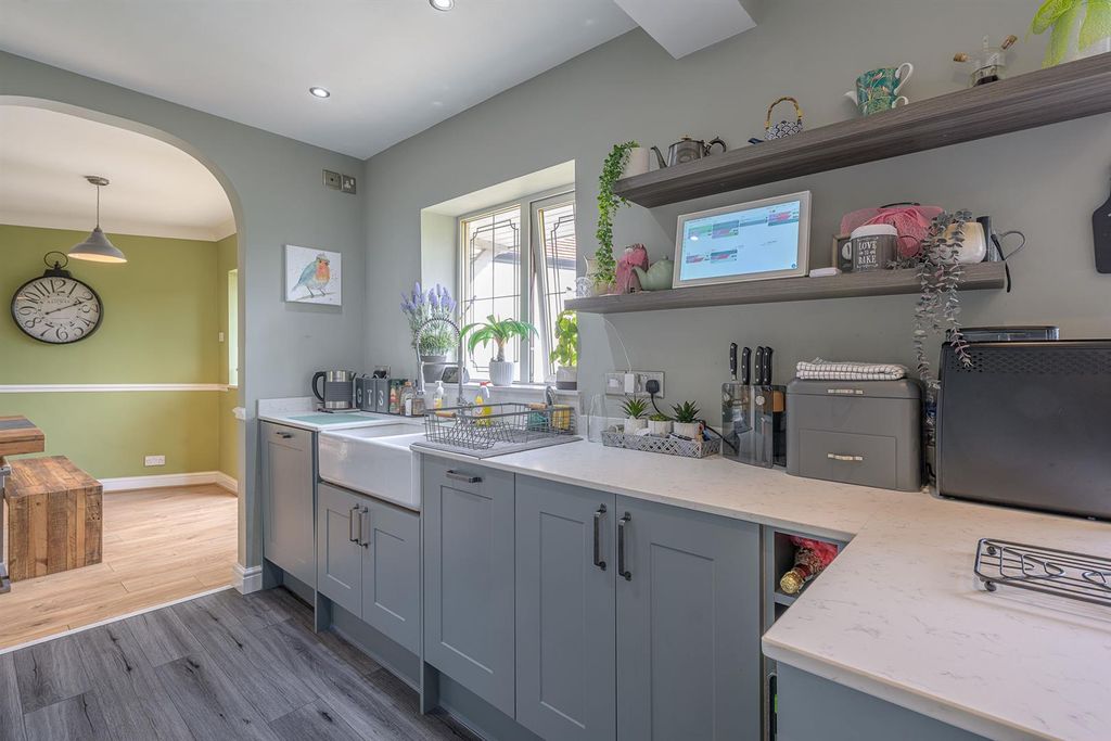Additional image 12 of 4 bed semi-detached house for saleAmblecote Road, Brierley Hill DY5