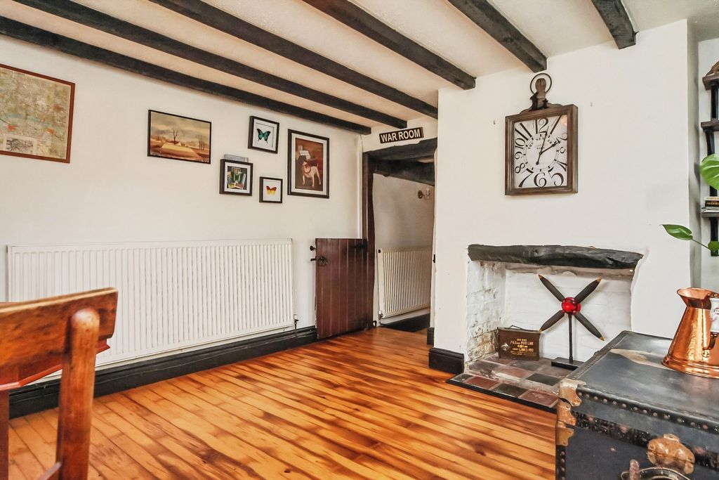 Property photo 2 of 33 Dddc4E03-Image00012.Jpg