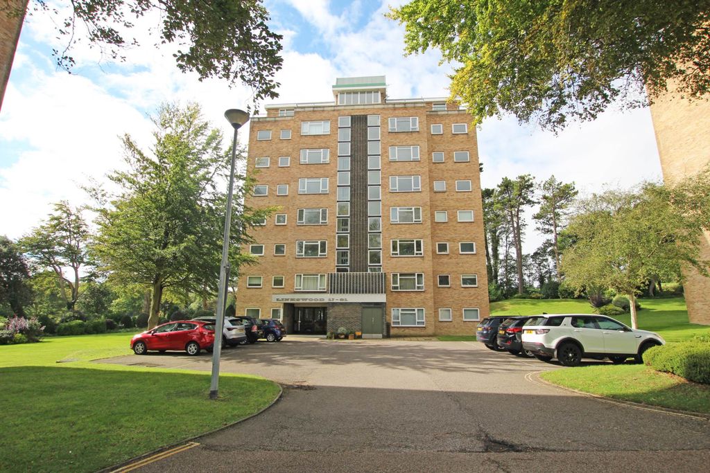 Property photo 1 of 20