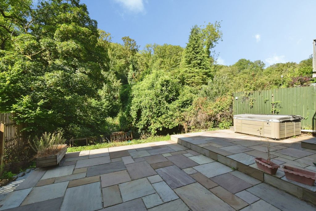 Property photo 2 of 15 Pbox-Img.Jpg