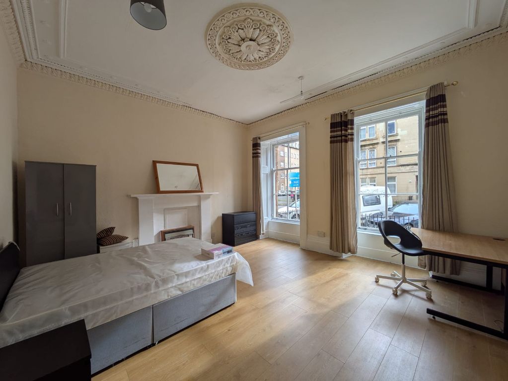 Property photo 2 of 9 Bedroom 1