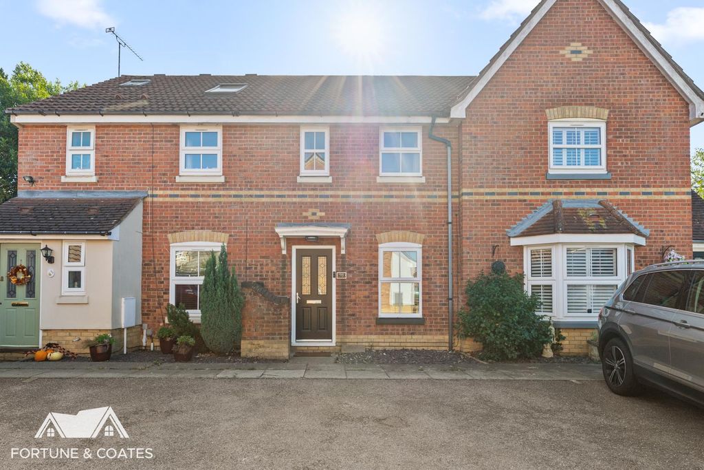 Property photo 1 of 16 Albertgardens_27.Jpg