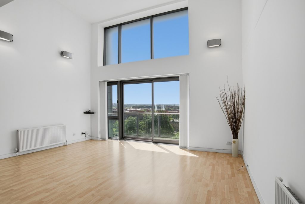 Property photo 3 of 24 5255283