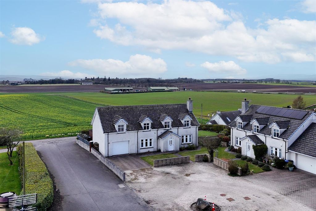 Property photo 1 of 33 Dji_20260414153246_0049_D.00_02_50_24.Still001-Edi