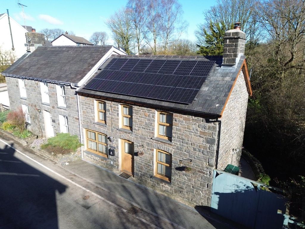 Property photo 3 of 40