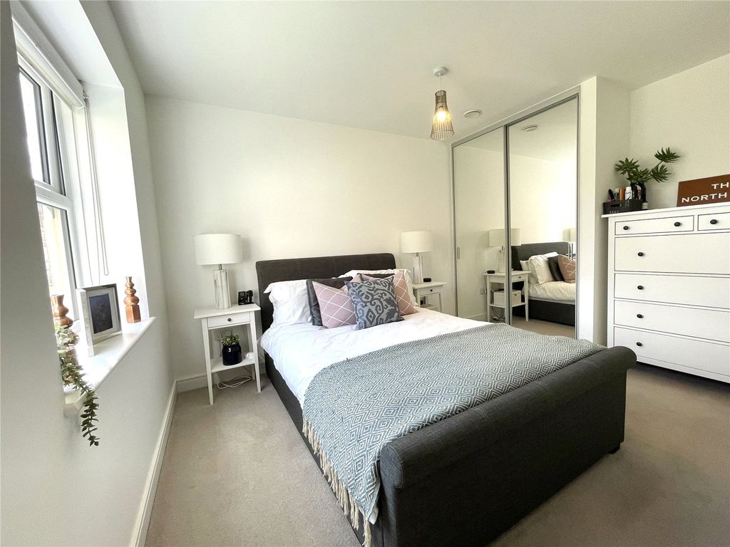 Property photo 3 of 17 Picture No. 23