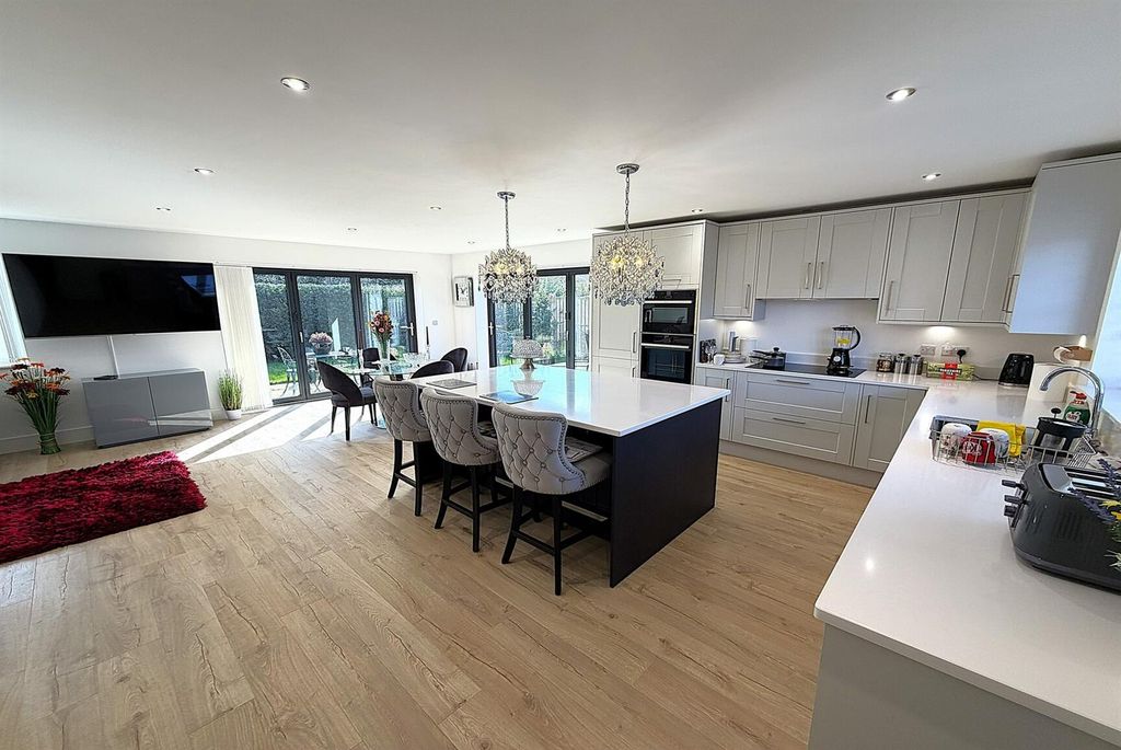 Property photo 3 of 23 Stunning Open-Plan Kitchen With Social Island...