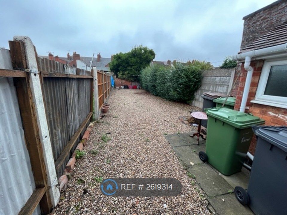 Property photo 3 of 9 Garden