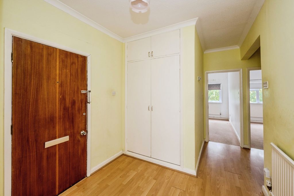 Property photo 3 of 17 Photo