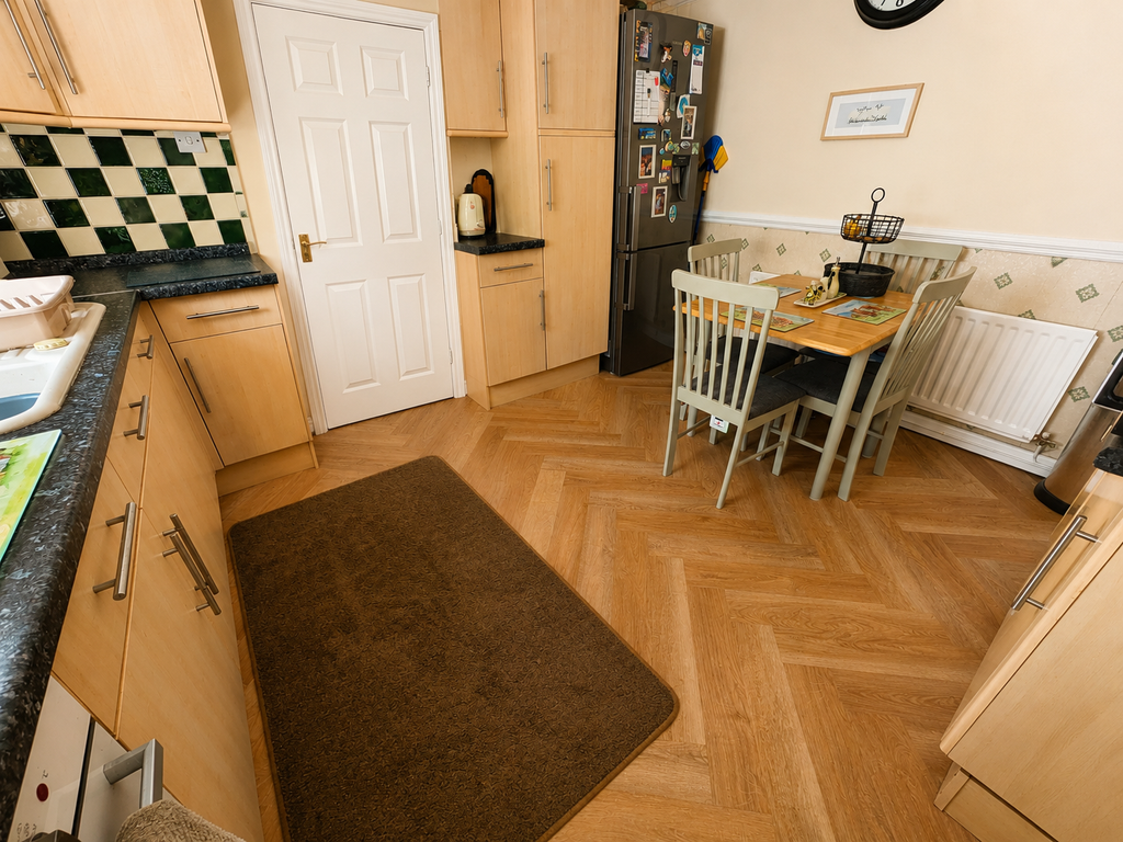 Property photo 3 of 20