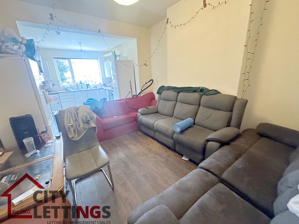 Property photo 2 of 17 Img_0428 (1)