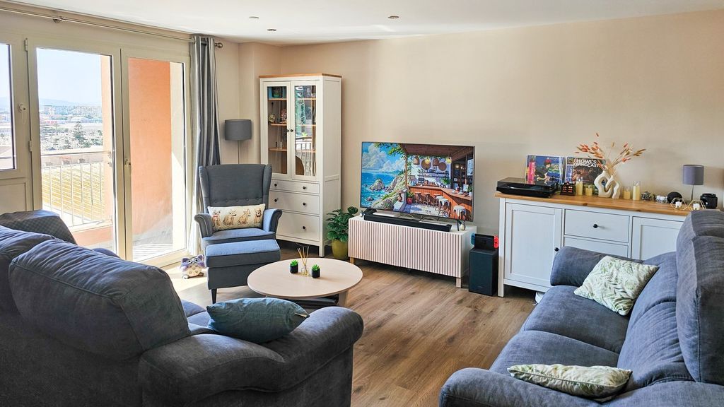 Property photo 3 of 11 <Alttext/>