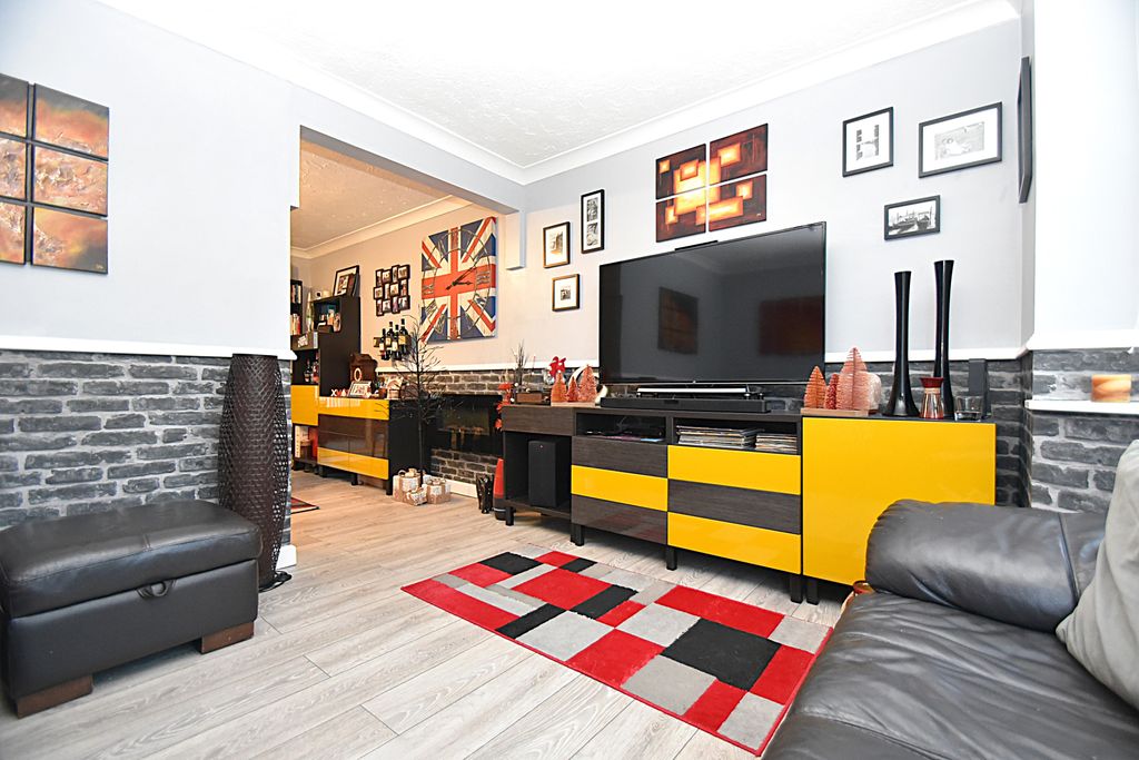 Property photo 3 of 15 Dsc_9954