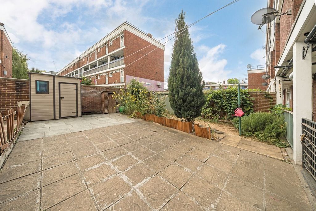 Property photo 2 of 7