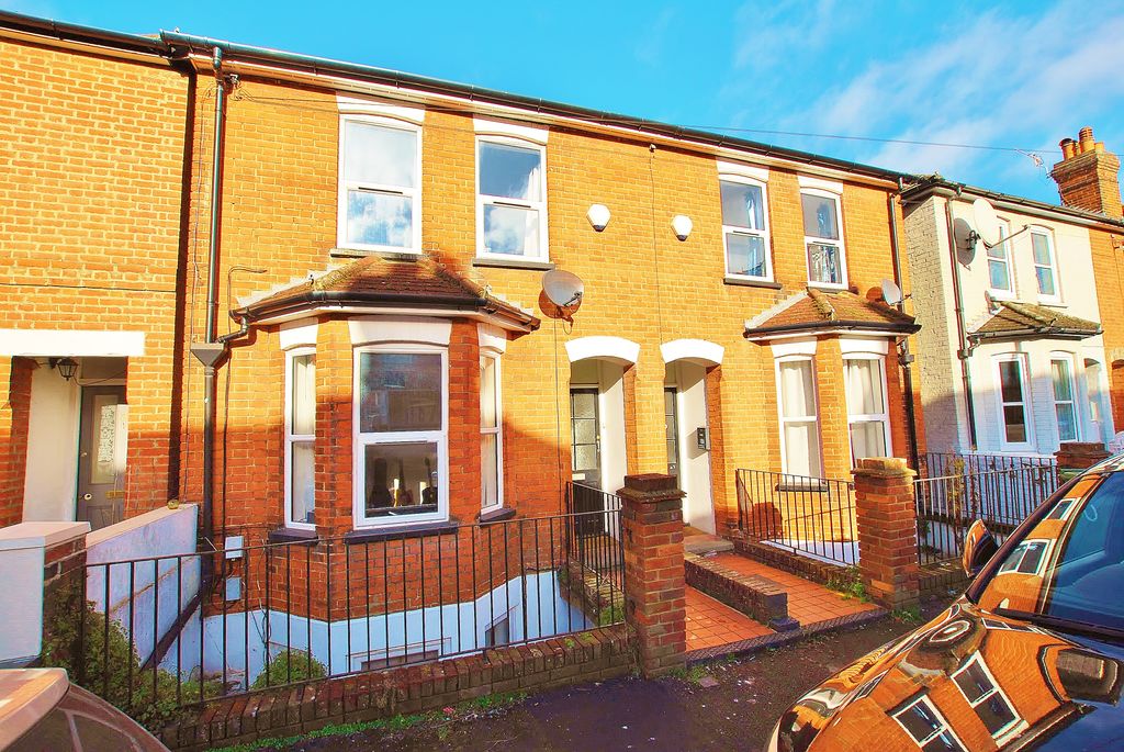 Property photo 1 of 16 Photo 01