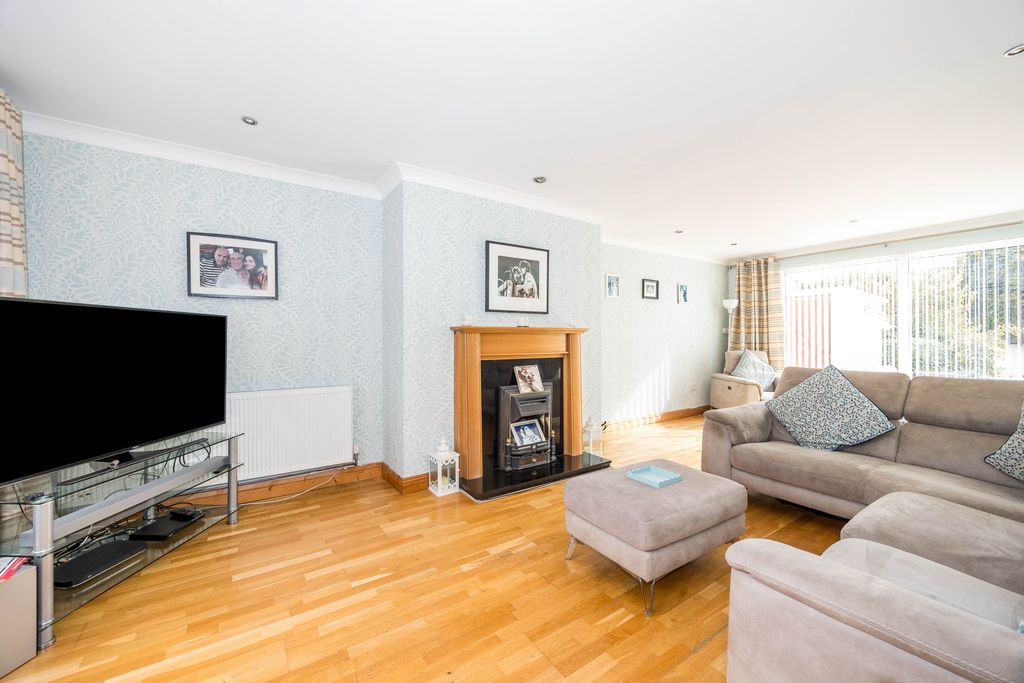 Property photo 3 of 21