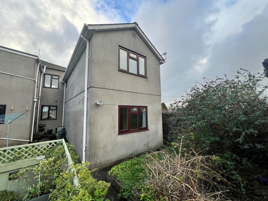 Property photo 1 of 5