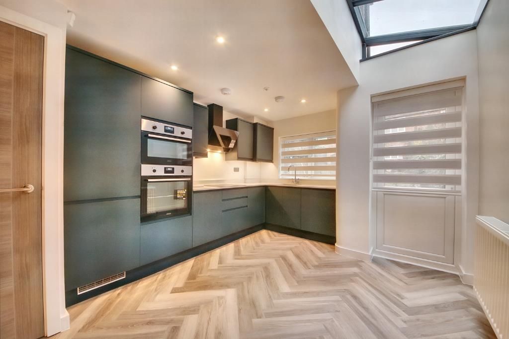 Property photo 2 of 10 Img_0662-Img_0666 (Portal Size).Jpg