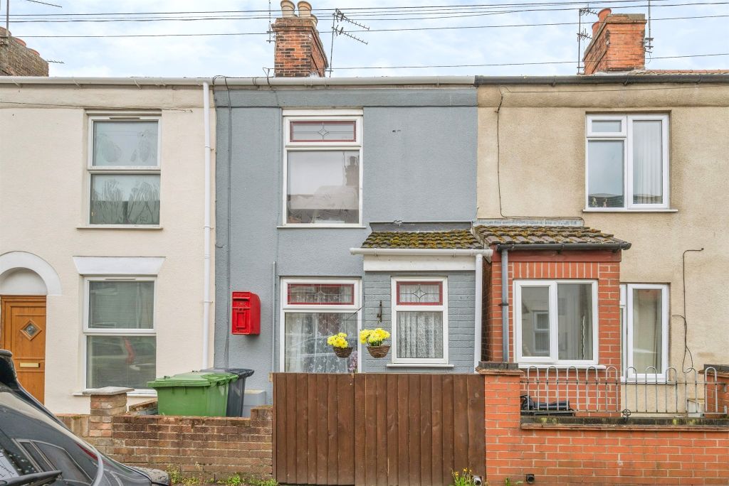 Property photo 1 of 17