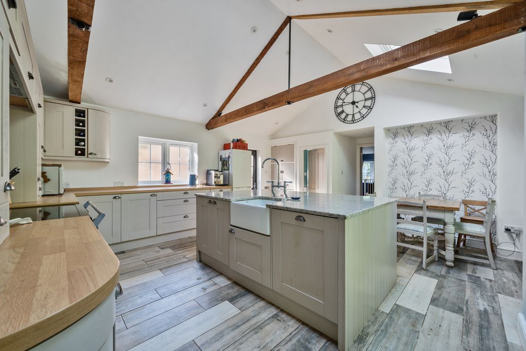 Property photo 1 of 24 Picture No. 44