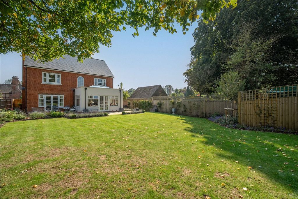 Property photo 3 of 11 Picture No. 33