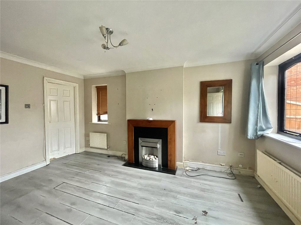 Property photo 3 of 10 Picture No. 06