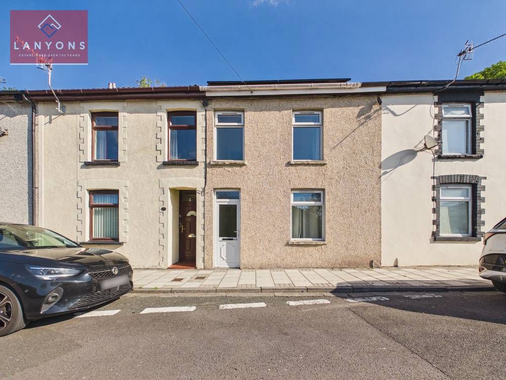 Property photo 1 of 12 Giraffe360-Still012