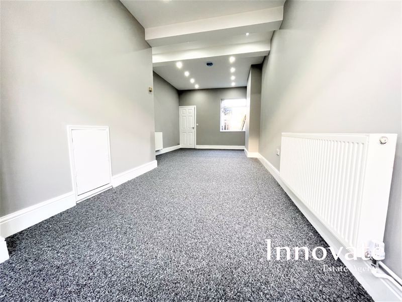 Property photo 2 of 6 Photo 6