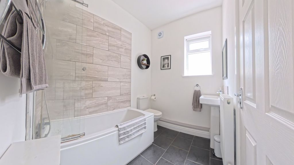 Additional image 17 of 4 bed detached bungalow for saleBridgnorth Road, Bridgnorth WV16