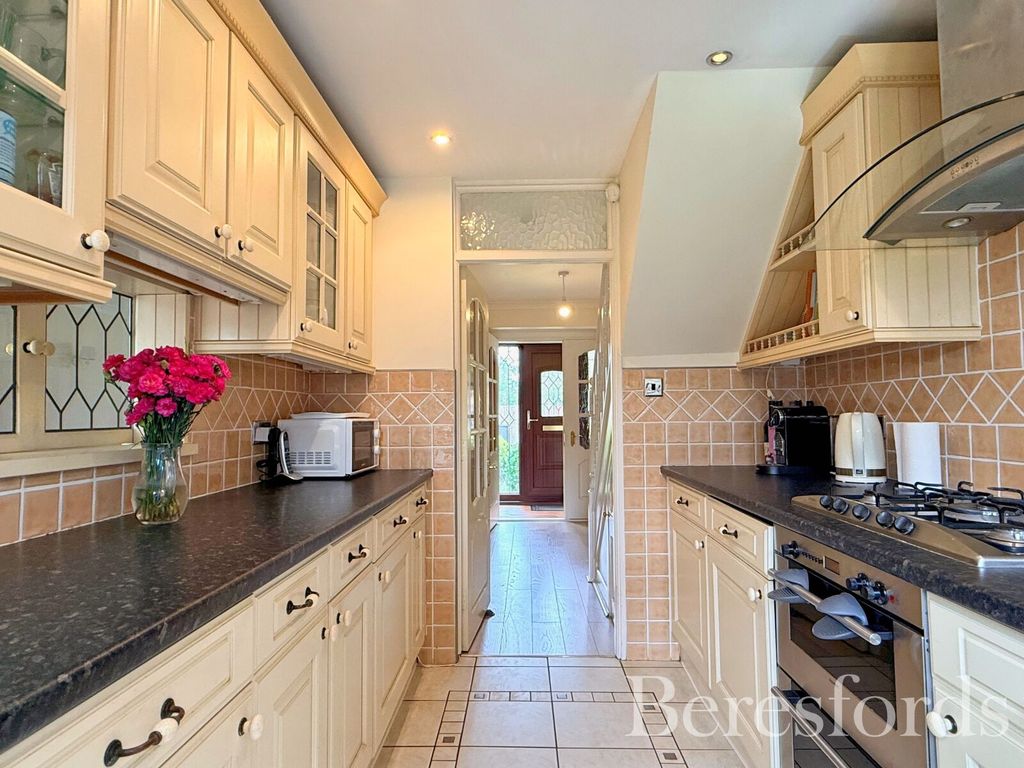 Property photo 3 of 19 Picture No. 18