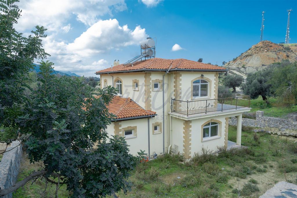 Property photo 1 of 58