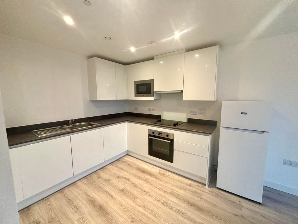 Property photo 2 of 8 Image