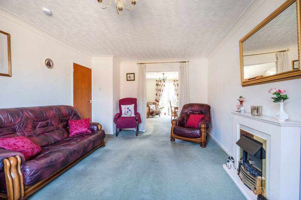 Property photo 3 of 19