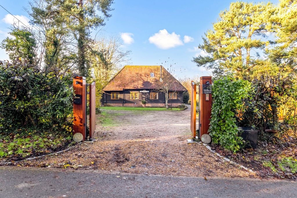 Property photo 1 of 31