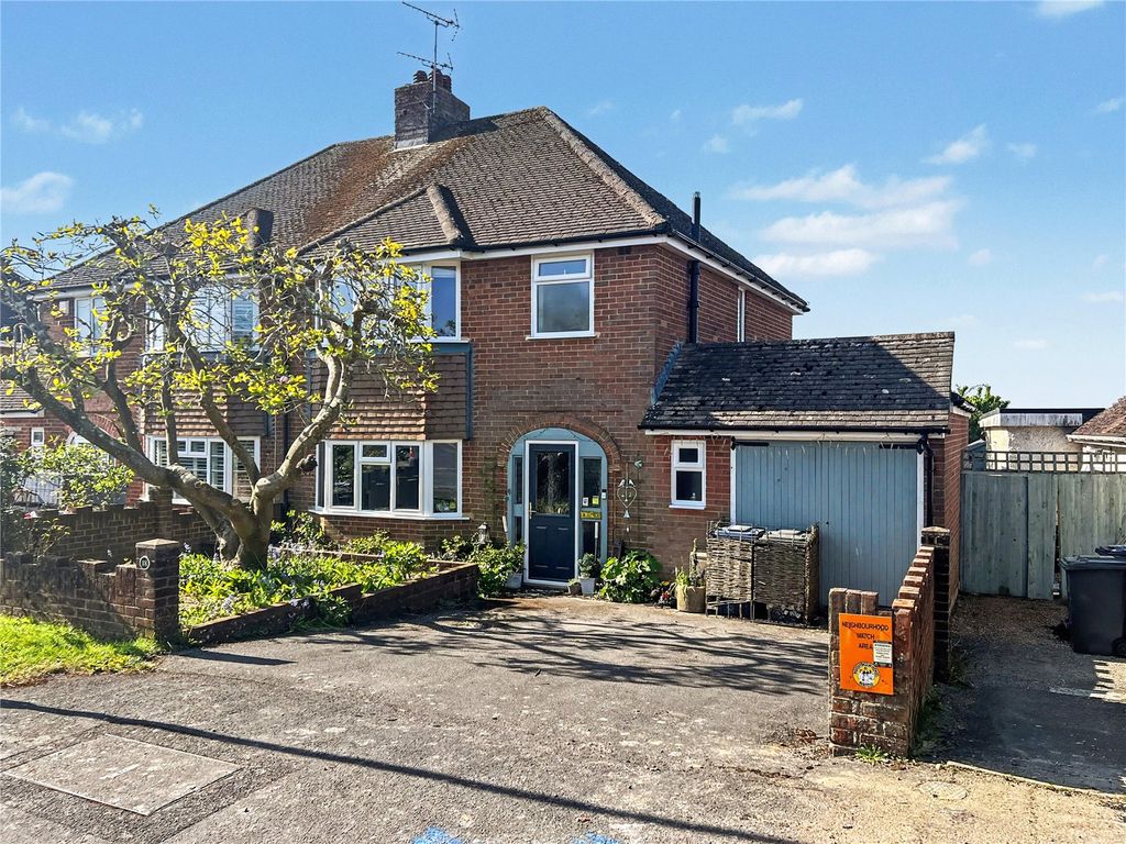Property photo 1 of 12 Picture No. 16