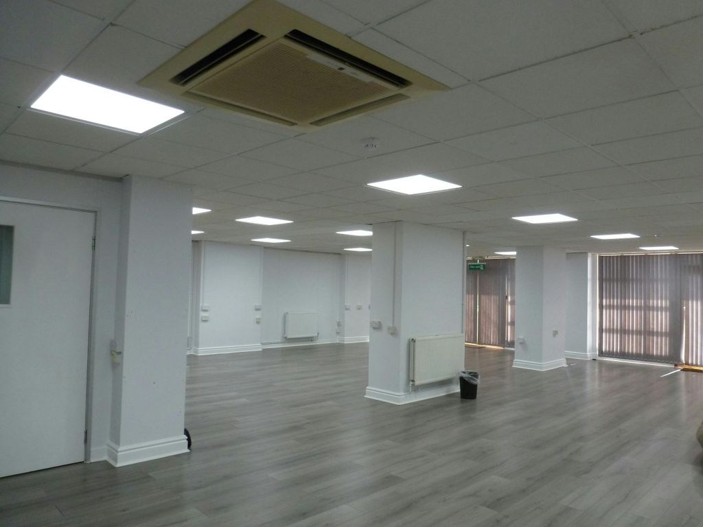 Property photo 2 of 6 P1090994.Jpg