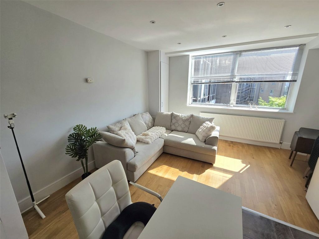 Property photo 2 of 9 Picture No. 02