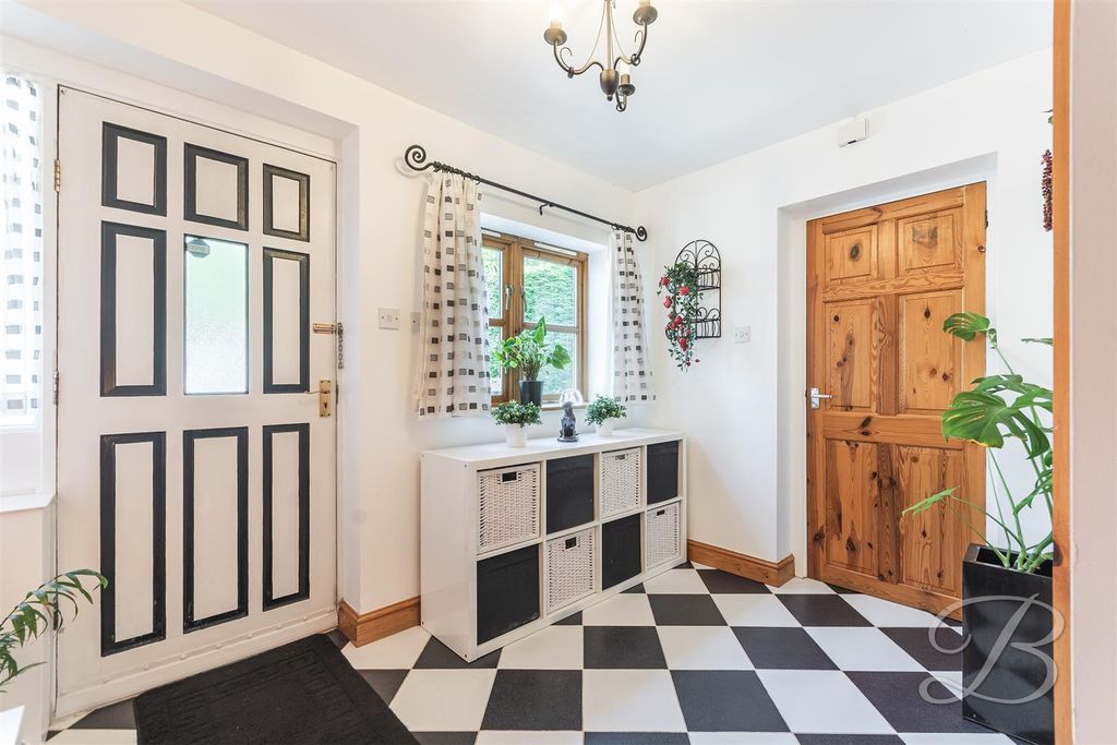 Property photo 3 of 41 Ccltd62.Jpg