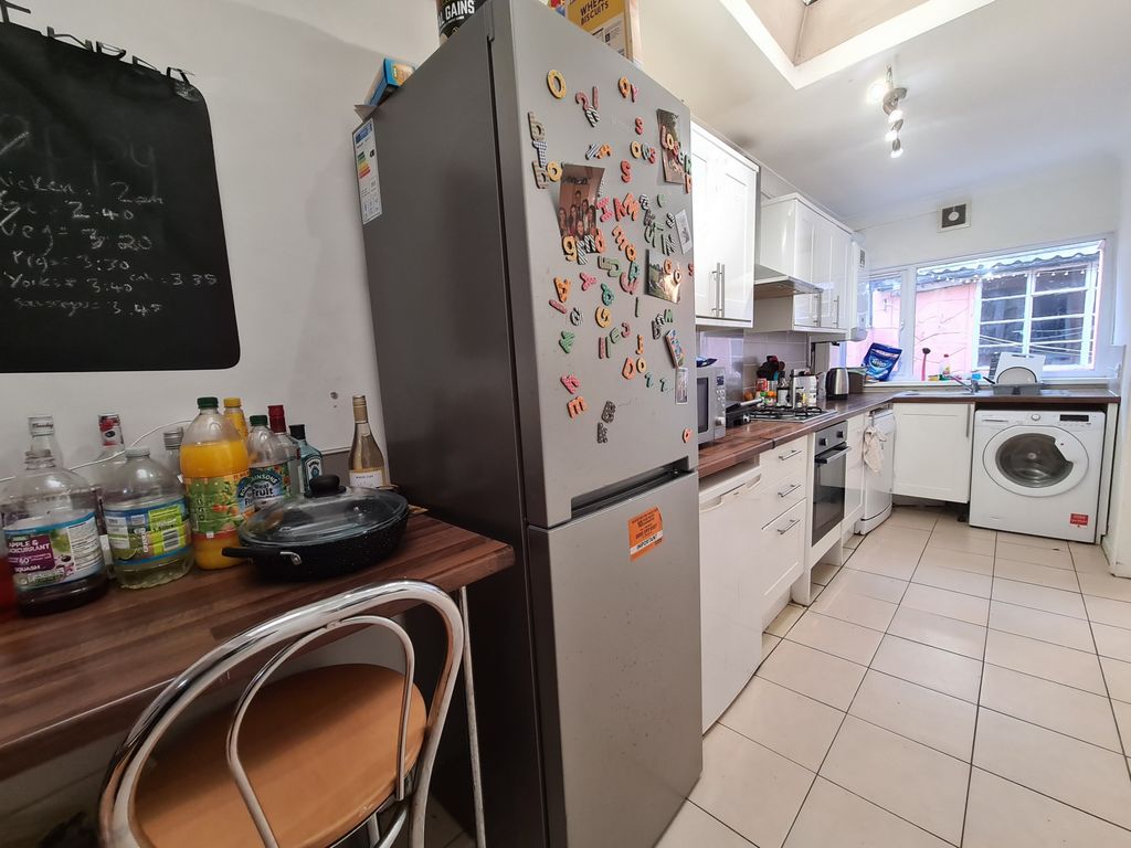 Property photo 2 of 12 Photo 10