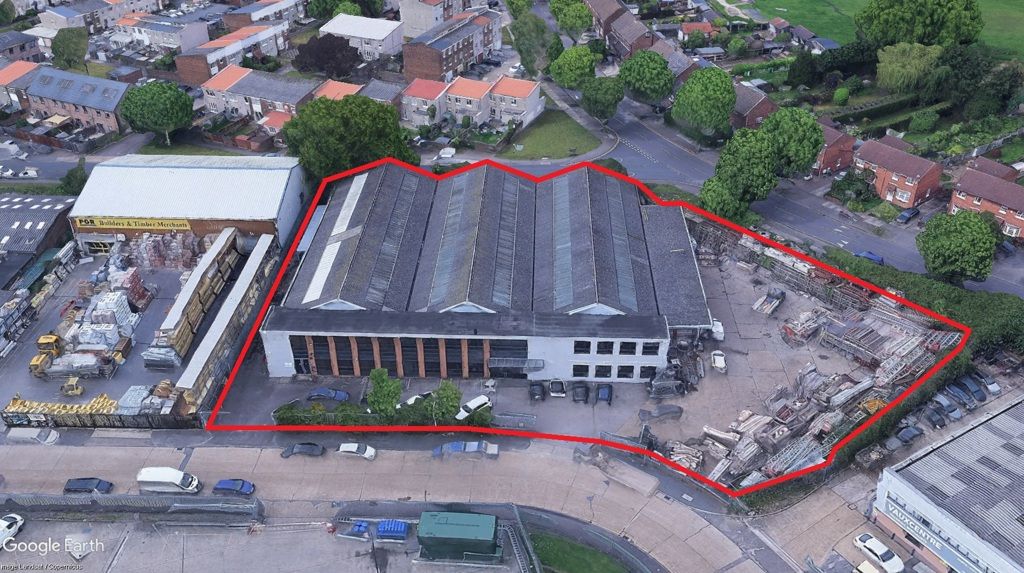 Property photo 1 of 7 Photo 7