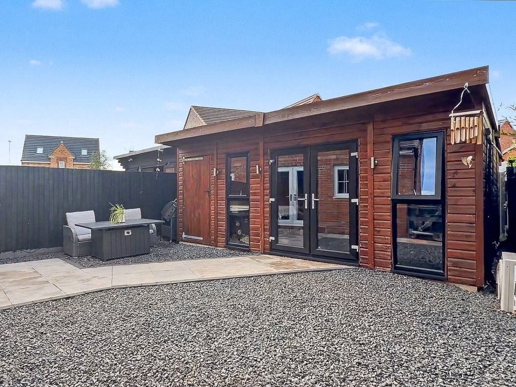 Property photo 2 of 46 5435917