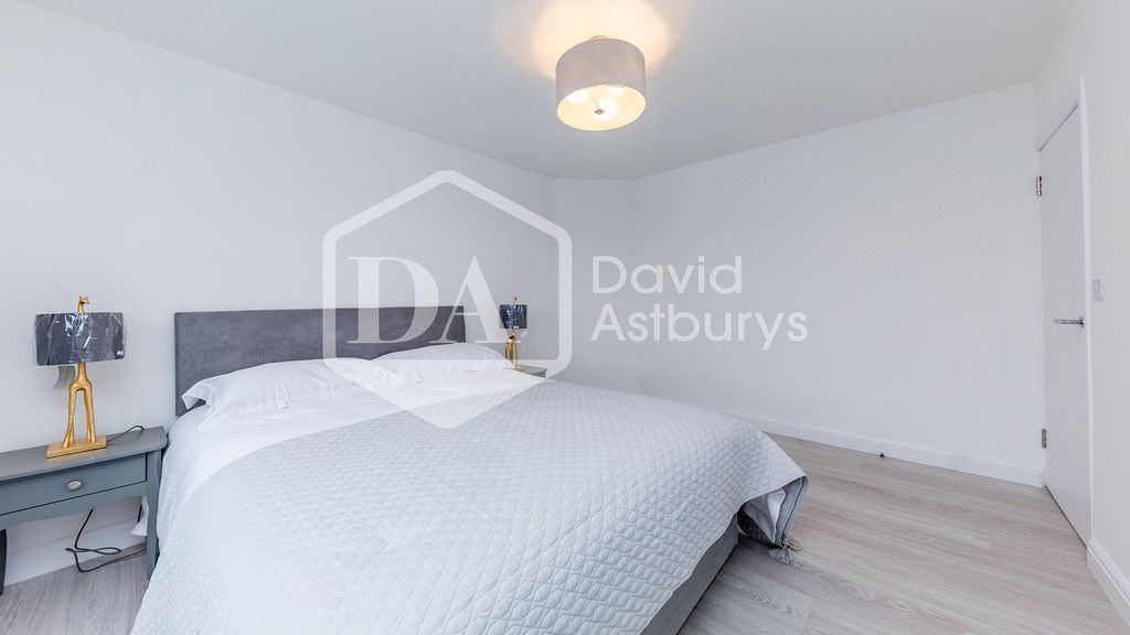 Property photo 1 of 5 Img_17996_11_Large