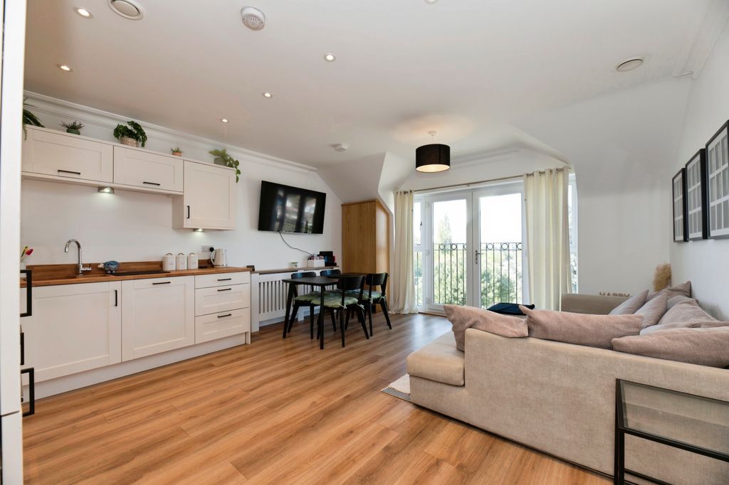 Property photo 2 of 21 Dsc_0006