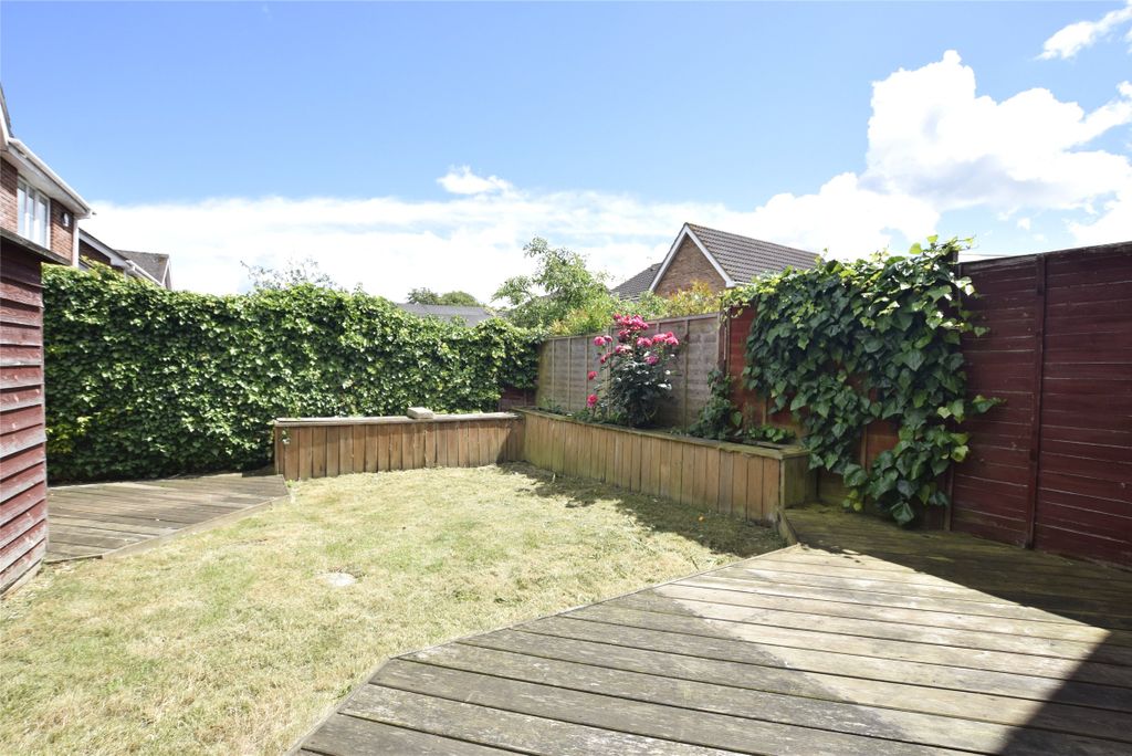 Property photo 3 of 11 Garden