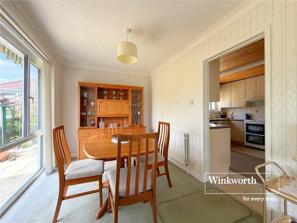 Property photo 3 of 15 Picture No. 04