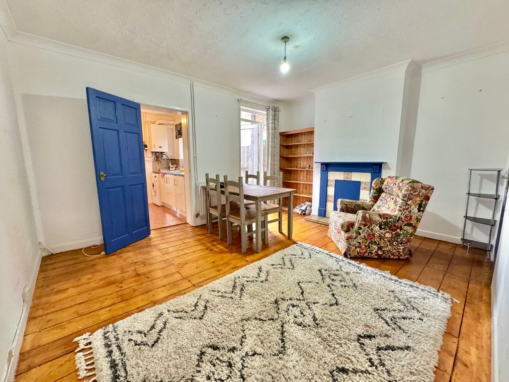Property photo 3 of 11 Image
